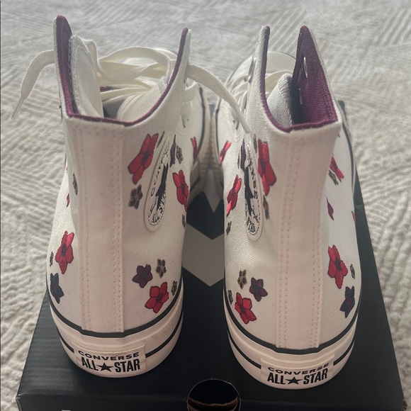 Women’s Converse CTAS Lift Hi Floral Design Shoes - Picture 3 of 7